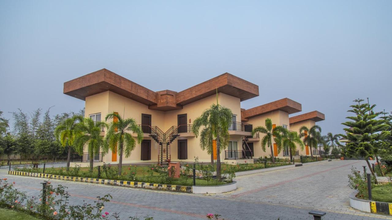 Hotel Mechi Crown Kakarvitta Exterior photo