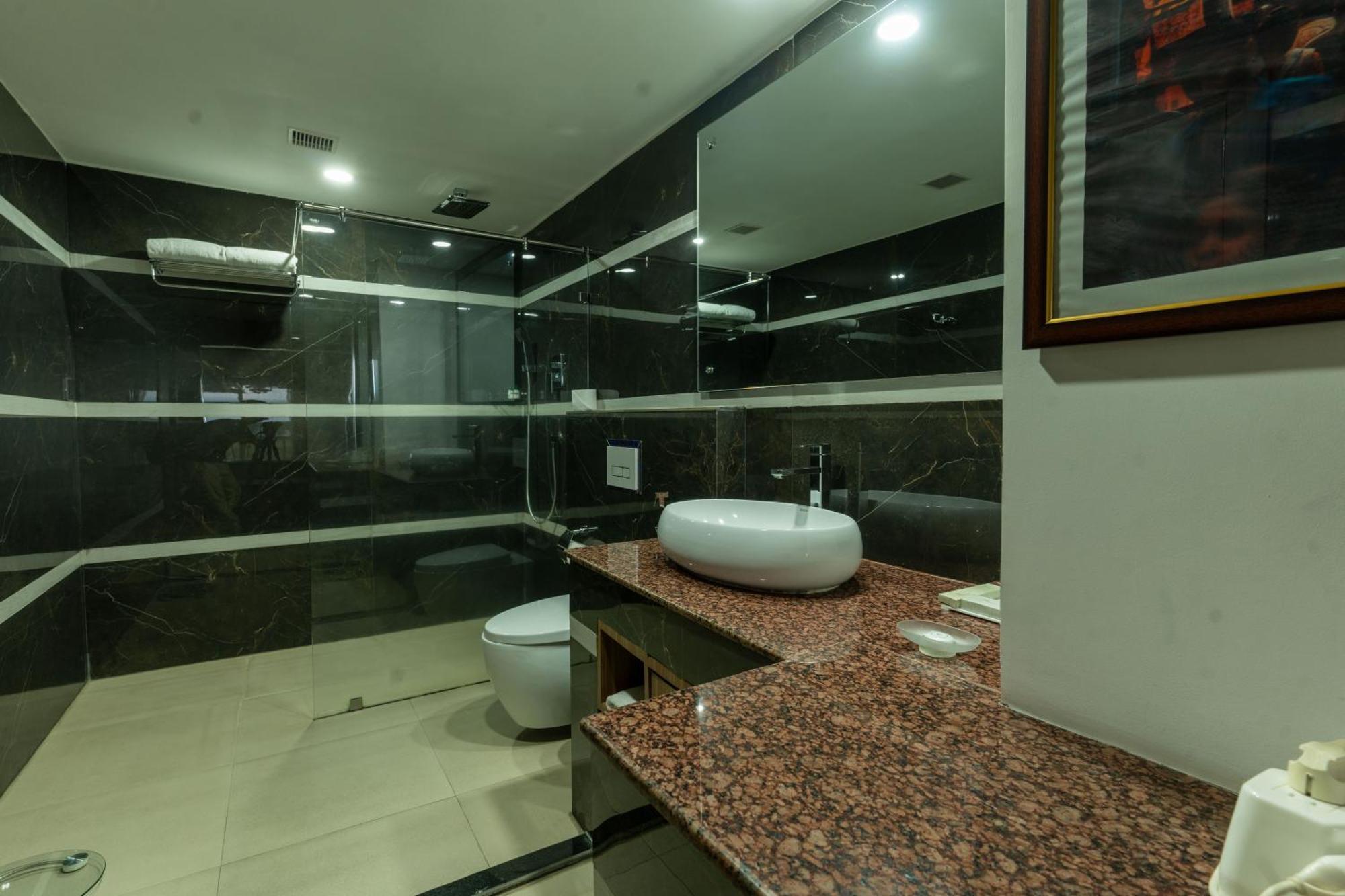 Hotel Mechi Crown Kakarvitta Exterior photo