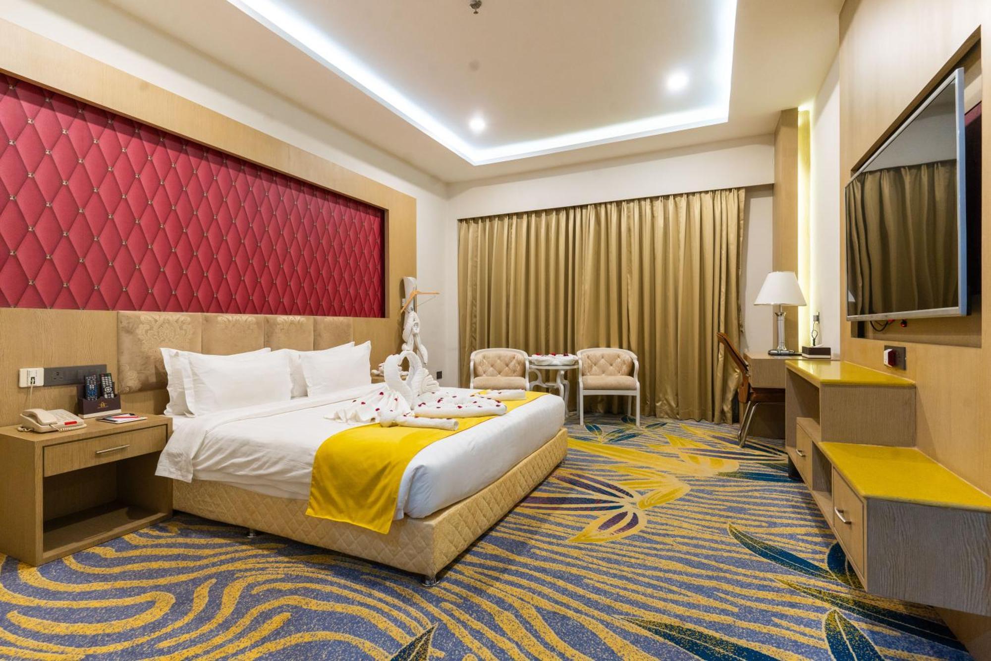 Hotel Mechi Crown Kakarvitta Exterior photo