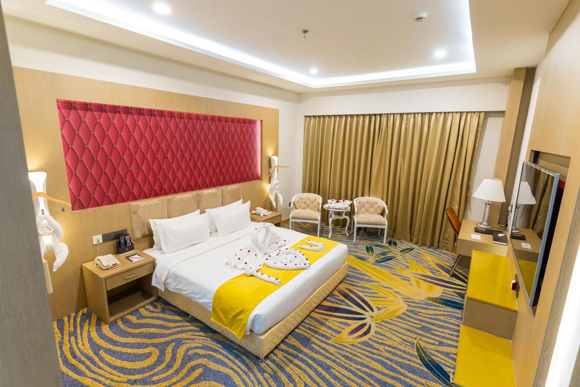 Hotel Mechi Crown Kakarvitta Exterior photo